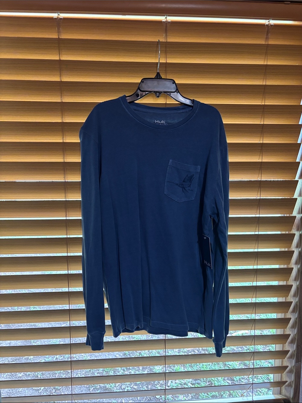 Huk Navy Long-Sleeve Crew Pocket Tee